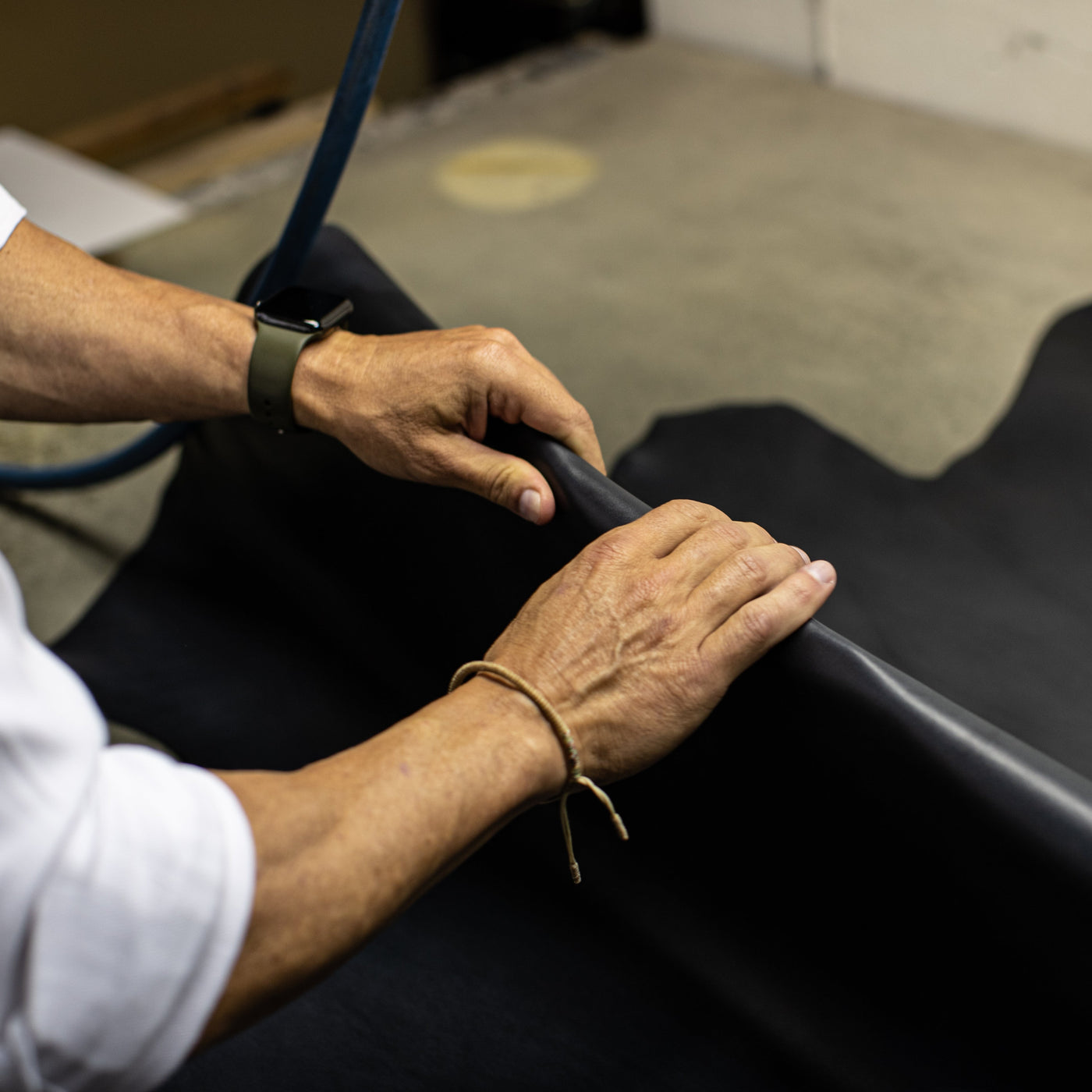 The Ultimate Guide: Full Grain Leather vs Genuine Leather-BONAVENTURA