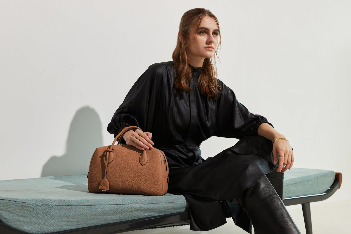 The Ava Boston Bag: Elevate Your Look with Elegant Design and Functionality.-BONAVENTURA