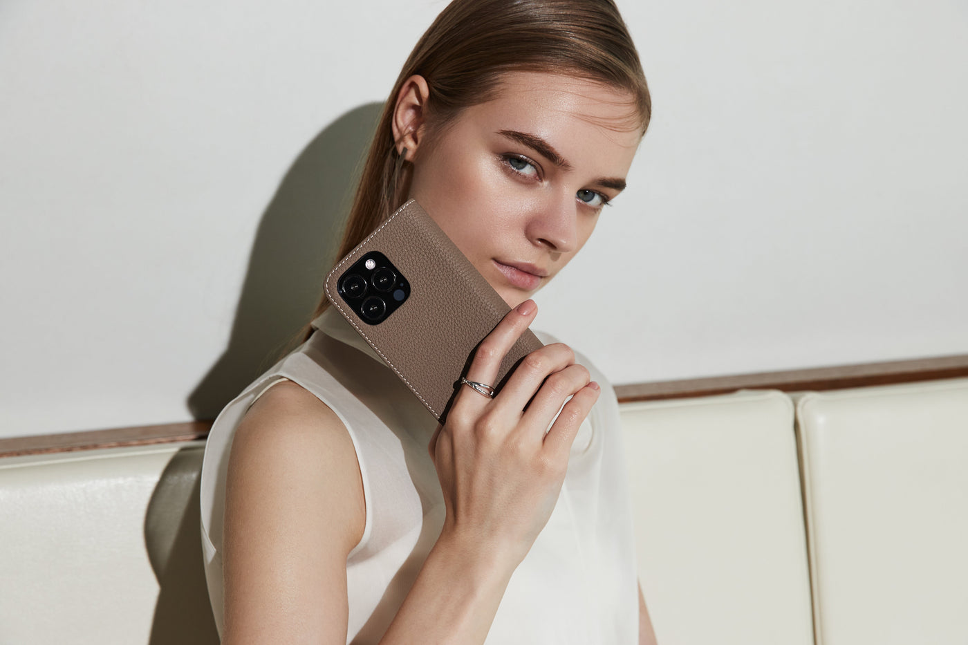 The Combination of Fashion and Technology: Top Trends for High-Quality iPhone Cases in 2023-BONAVENTURA
